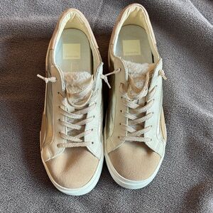 Dolce Vita Women's Cream Sneakers